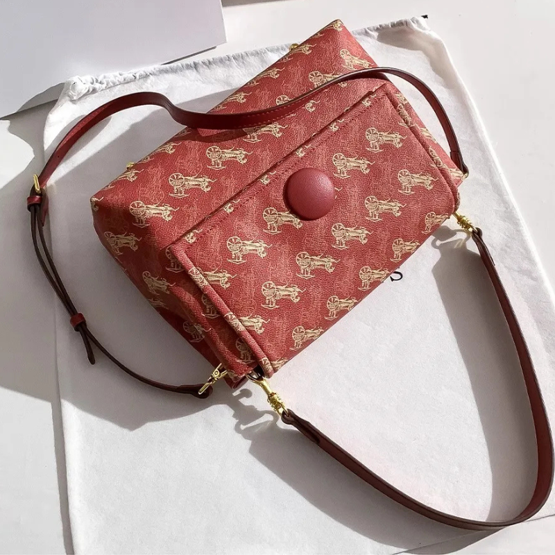 Women's Large Capacity PU Tote Shoulder Bag — Wagon Red